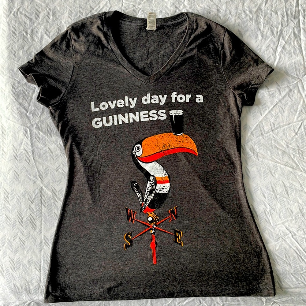 BRAND NEW Guinness logo ladies T shirt in XS